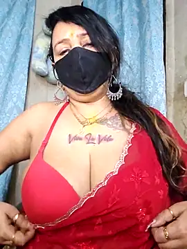 cute-tanvi online show from February 28, 2026, 1:17 am