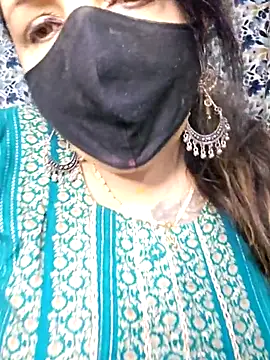 Snapshot of cute-tanvi chatting on April 7, 2026, 12:44 am cute-tanvi online show from April 7, 2026, 12:44 am