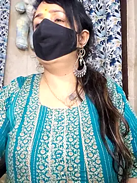 Snapshot of cute-tanvi chatting on April 7, 2026, 12:49 pm cute-tanvi online show from April 7, 2026, 12:49 pm