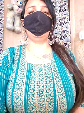 Snapshot of cute-tanvi chatting on April 10, 2026, 1:00 am cute-tanvi online show from April 10, 2026, 1:00 am