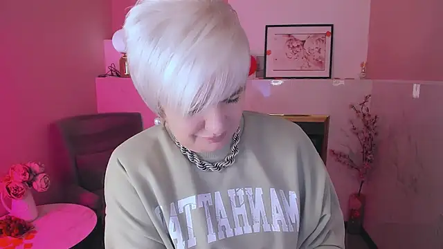 CarmenSoft online show from February 20, 2026, 8:42 pm