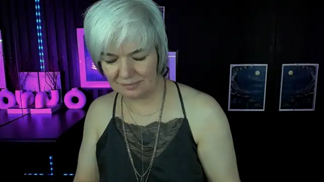 CarmenSoft online show from May 18, 2026, 4:18 am