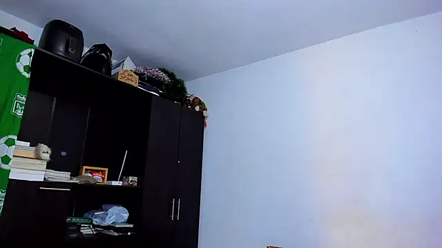 ares sexxx online show from September 20, 2025, 8:32 pm