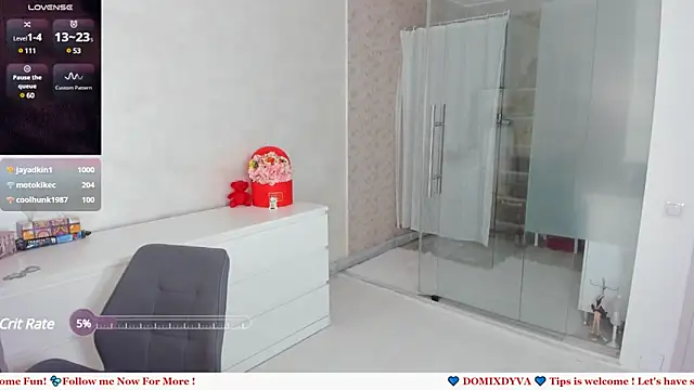 Domixdyva online show from March 4, 2025, 5:34 pm