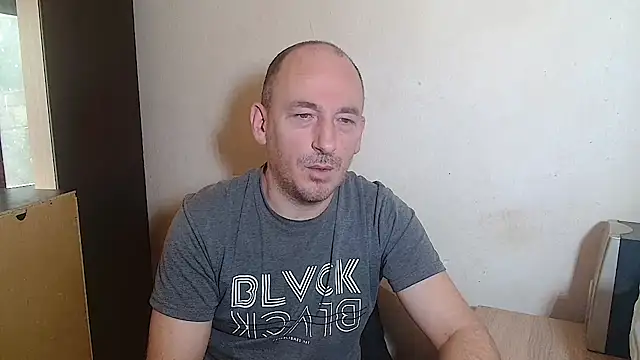 Johan   Barker online show from February 13, 2026, 12:12 pm