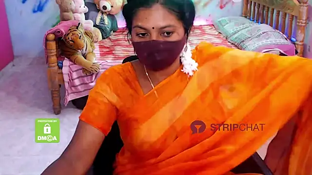 Snapshot of Novapol chatting on January 5, 2025, 11:48 am Novapol online show from January 5, 2025, 11:48 am