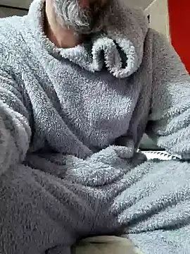 Snapshot of 207RCCam chatting on December 8, 2024, 3:43 am 207RCCam online show from December 8, 2024, 3:43 am