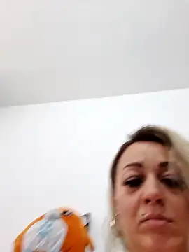 Snapshot of Ruxy42ETT chatting on March 16, 2025, 8:10 am Ruxy42ETT online show from March 16, 2025, 8:10 am