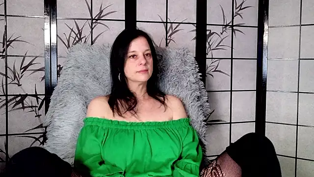  Sweetlonglips  online show from March 15, 2026, 6:30 am