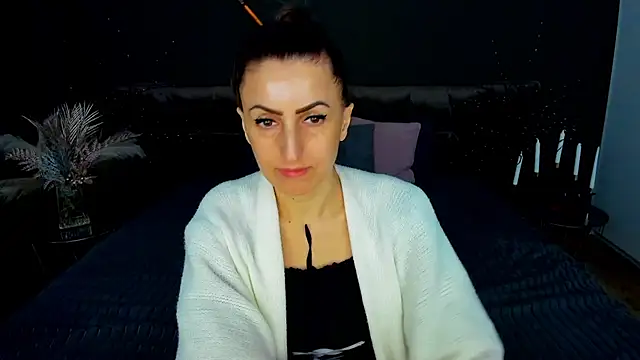 Rebecca Diamond online show from February 10, 2026, 6:50 am