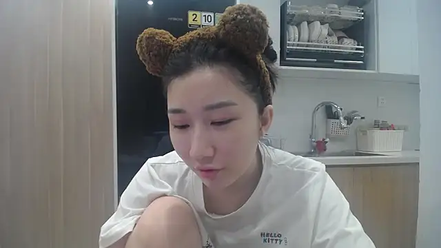 Snapshot of Asiagirll chatting on June 16, 2026, 3:14 pm Asiagirll online show from June 16, 2026, 3:14 pm