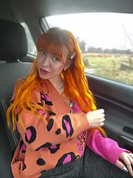 Pia July  online show from January 23, 2025, 12:30 pm