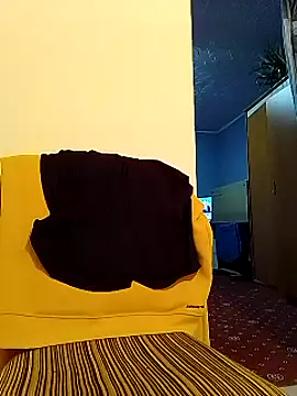 Rolandxxxr online show from February 24, 2025, 11:09 pm