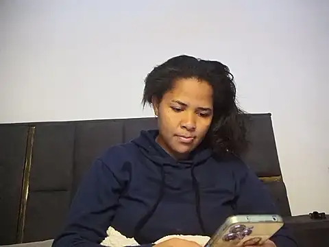 Snapshot of aleixane chatting on July 6, 2026, 3:36 pm aleixane online show from July 6, 2026, 3:36 pm