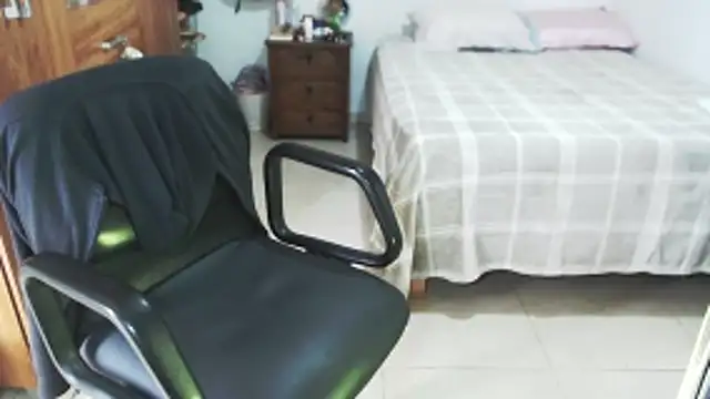 solamatista11 online show from April 16, 2026, 7:14 pm