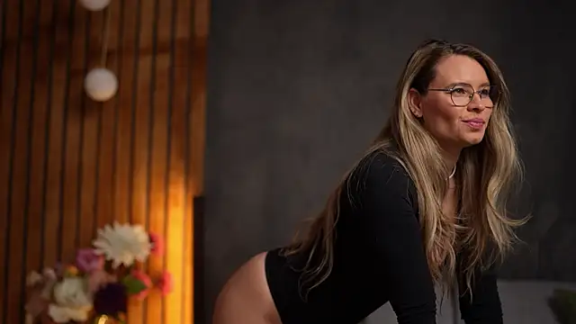 Snapshot of BrandyWhite chatting on February 4, 2026, 5:35 am BrandyWhite online show from February 4, 2026, 5:35 am