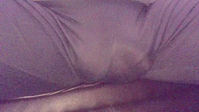 Snapshot of SDtinycok chatting on October 22, 2025, 12:22 am SDtinycok online show from October 22, 2025, 12:22 am