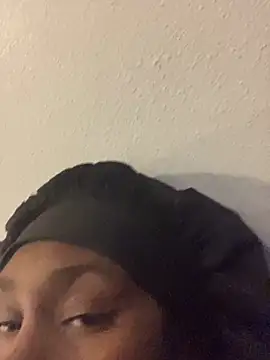 Foreignthababyy online show from September 17, 2025, 8:16 am