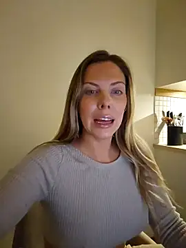 novaforyou1 online show from January 22, 2025, 10:15 pm