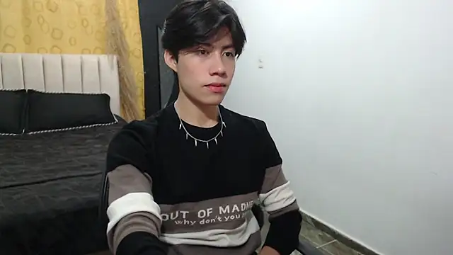 Elio-cam online show from December 15, 2024, 8:52 am