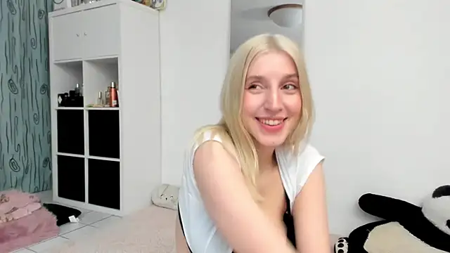 KenzieDawton online show from March 14, 2026, 7:08 pm