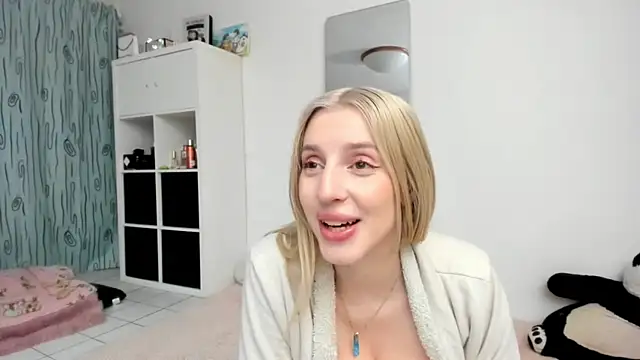 KenzieDawton online show from May 16, 2026, 4:28 pm