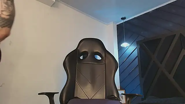 Petesevans online show from March 22, 2026, 2:09 pm