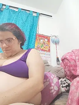 karlythothxh online show from June 27, 2026, 4:45 pm