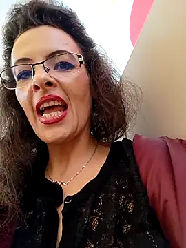 RebeccaNoble online show from November 8, 2025, 1:22 pm