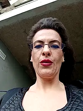 RebeccaNoble online show from April 18, 2026, 1:04 pm