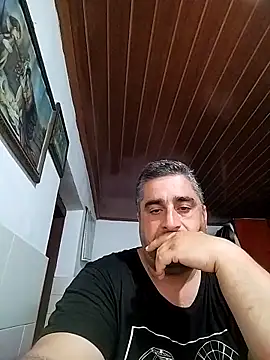 ADRIAN ADI40 online show from March 17, 2026, 6:39 am