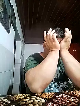 ADRIAN ADI40 online show from March 21, 2026, 6:18 am