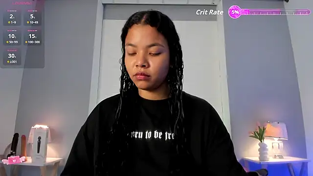 Snapshot of SophiaaStone chatting on November 8, 2025, 11:43 am SophiaaStone online show from November 8, 2025, 11:43 am