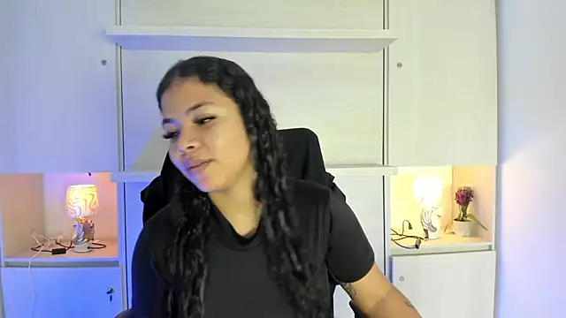 Snapshot of SophiaaStone chatting on April 14, 2026, 12:22 pm SophiaaStone online show from April 14, 2026, 12:22 pm