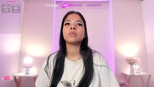 SophiaaStone online show from June 1, 2026, 12:07 pm