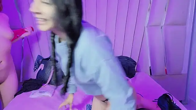 fisting anal 69 online show from October 27, 2025, 1:37 pm