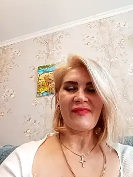 JennyOMay online show from February 5, 2025, 4:06 am