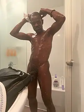 Maculine Stayr online show from April 22, 2026, 9:38 pm