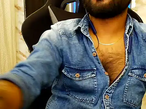 SHENOY3 online show from February 5, 2026, 7:18 pm