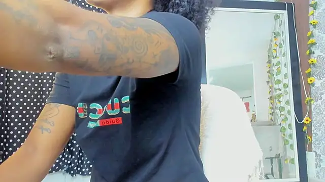 kelly thomson online show from February 18, 2026, 11:22 pm