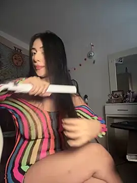 kiaraglam2 online show from November 16, 2025, 7:52 pm