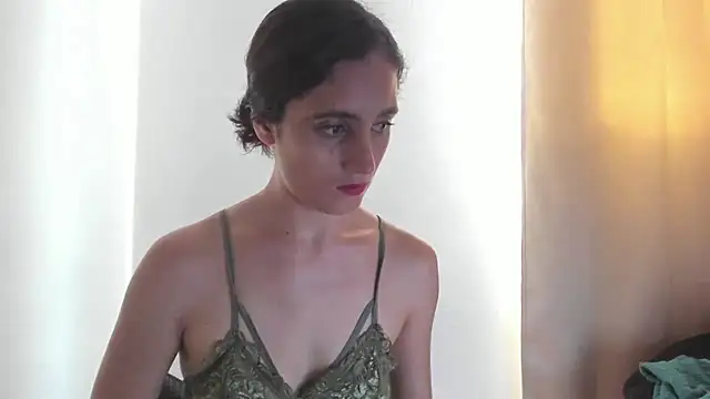 izzy cum online show from May 13, 2026, 7:11 pm