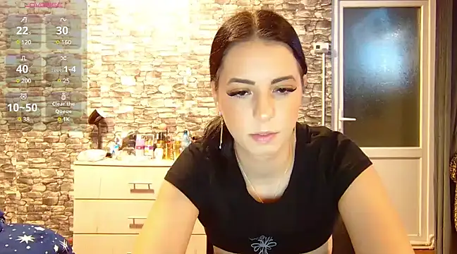 Snapshot of _Mari____ chatting on January 31, 2025, 10:42 am  Mari     online show from January 31, 2025, 10:42 am