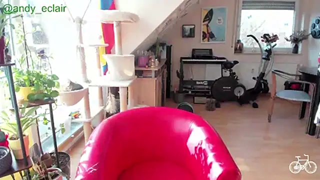 Snapshot of tinny_williams chatting on March 10, 2026, 2:22 pm tinny williams online show from March 10, 2026, 2:22 pm