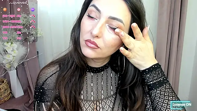 kassy hotdevil online show from March 19, 2026, 7:34 am