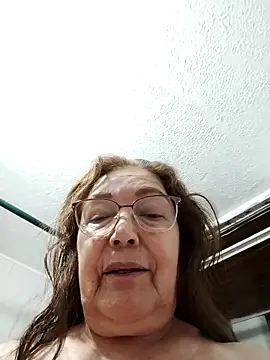 Vicky Rosse online show from September 16, 2025, 3:46 pm