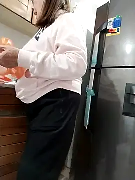 Vicky Rosse online show from February 21, 2026, 8:21 pm