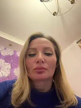 AngelOxy online show from December 7, 2024, 5:31 pm