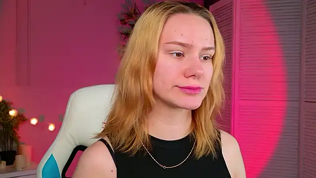 Snapshot of Ramona___ chatting on March 23, 2026, 6:28 am Ramona online show from March 23, 2026, 6:28 am