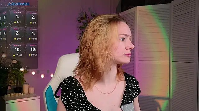 Snapshot of Ramona___ chatting on April 12, 2026, 6:07 am Ramona online show from April 12, 2026, 6:07 am